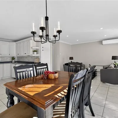 Maison familiale à étage à Caraquet