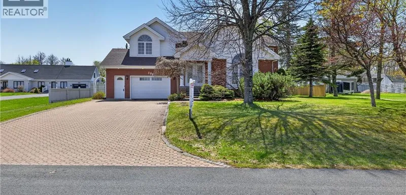 Maison familiale à étage à Caraquet