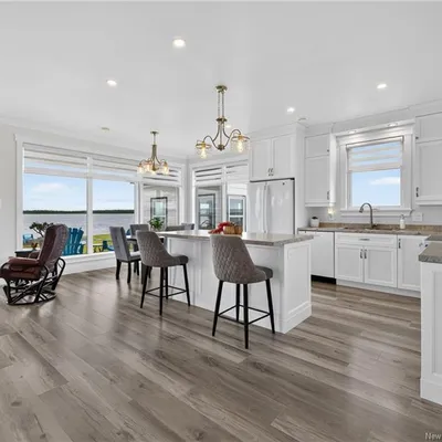 New Waterfront Bungalow, Steps from Tracadie