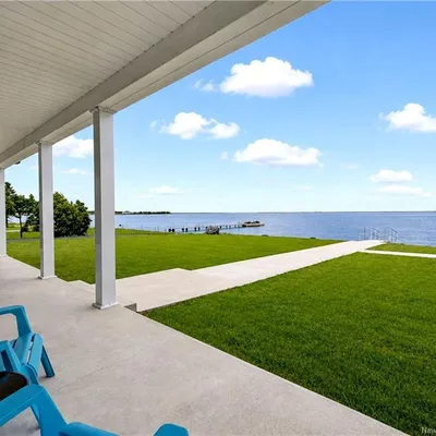 New Waterfront Bungalow, Steps from Tracadie